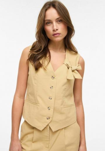 Джинсовая жилетка