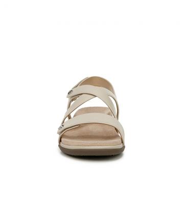 Туфли на танкетке