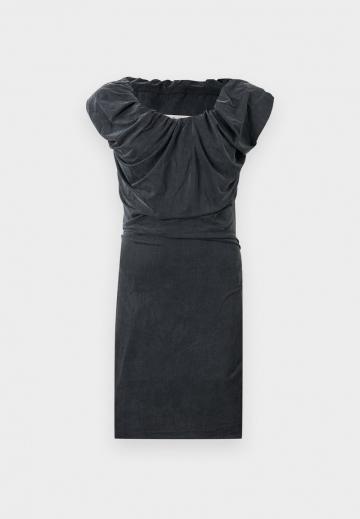 Короткое платье