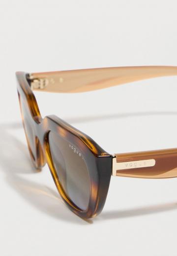 Солнечные очки