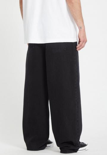 Свободные джинсы