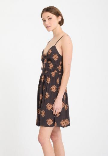 Короткое платье