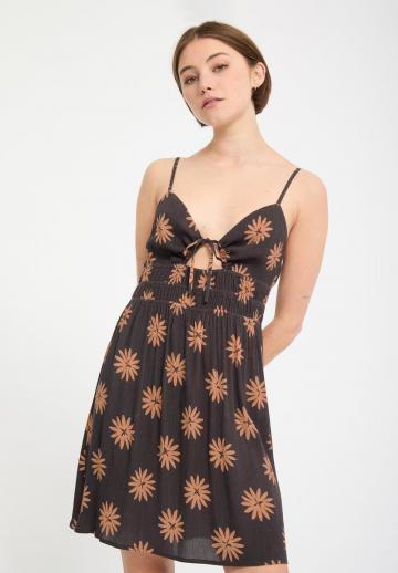 Короткое платье