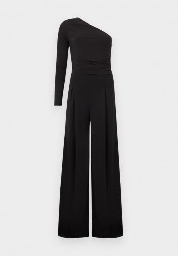 Платье без бретелек