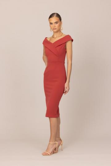 Платье футляр