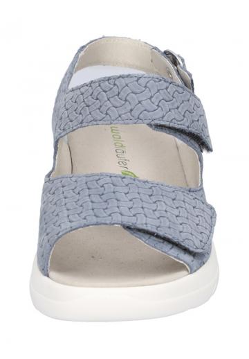 Босоножки на танкетке