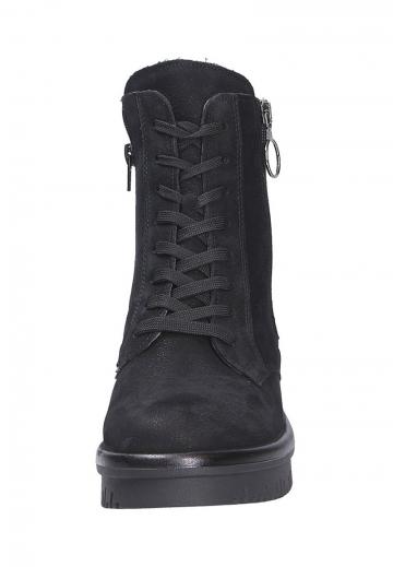 Ботинки на шнуровке