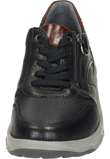 Ботинки на шнуровке