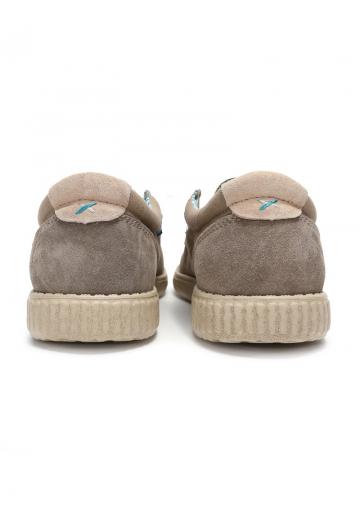 Ботинки на шнуровке