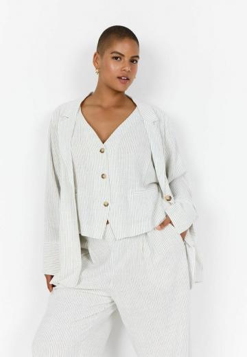 Короткое пальто