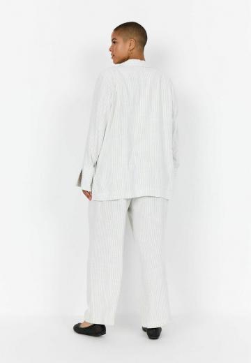 Короткое пальто