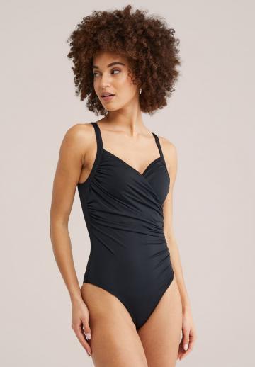 Слитный купальник