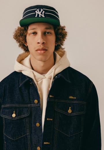 Джинсовая куртка