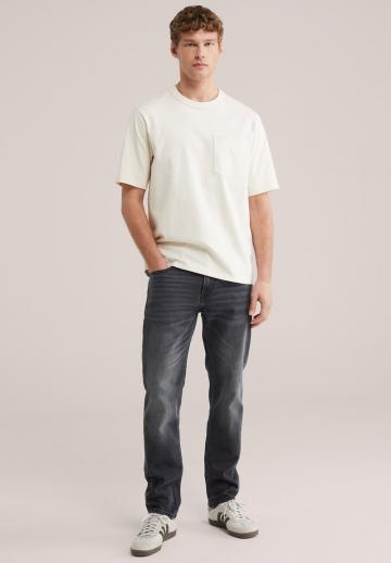 Узкие джинсы