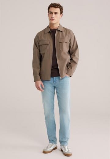 Прямые джинсы