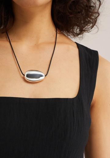 Блузка без рукавов