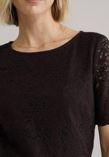 Кружевная блузка