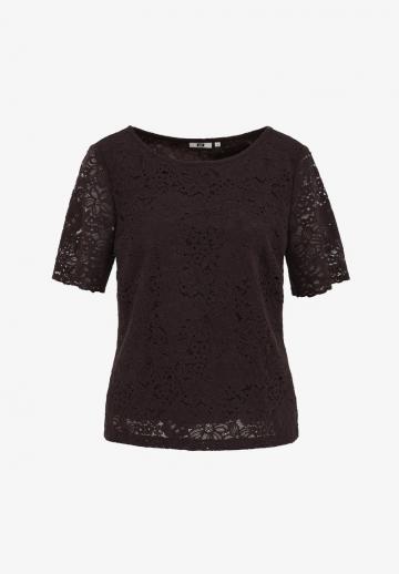 Кружевная блузка
