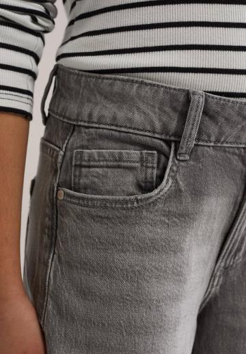Джинсы
