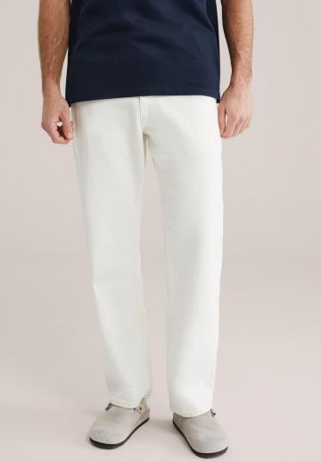 Прямые джинсы