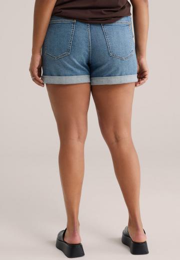 Джинсовые шорты