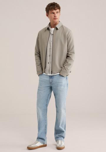 Прямые джинсы