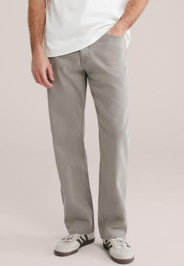 Прямые джинсы