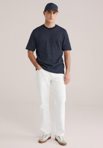 Прямые джинсы