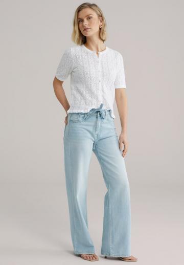 Прямые джинсы