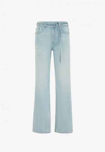 Прямые джинсы