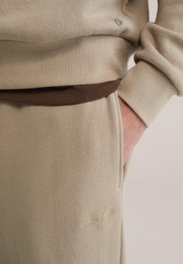 Спортивные штаны