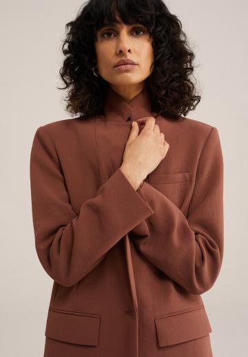 Длинный блейзер