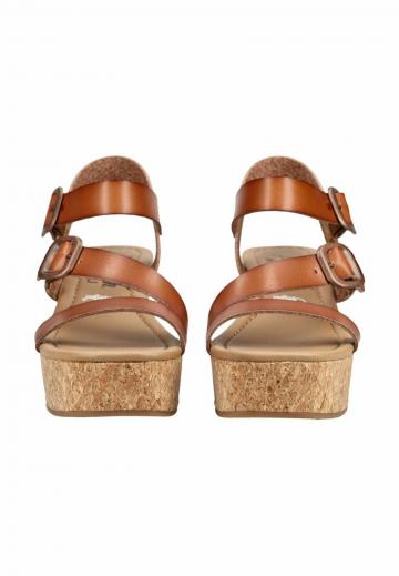 Босоножки на танкетке