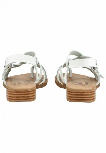 Босоножки на танкетке