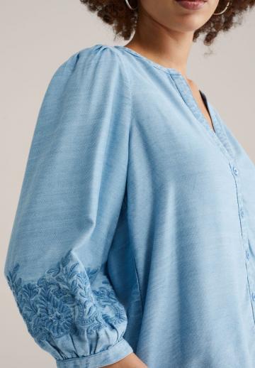 Джинсовая блузка