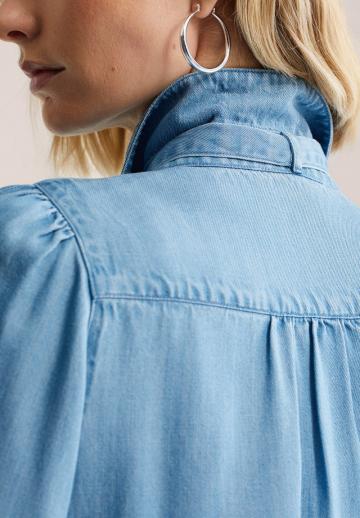 Джинсовая блузка