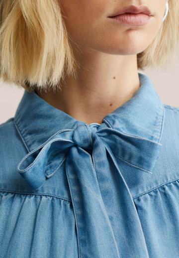 Джинсовая блузка