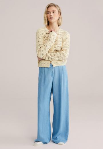 Вязаная кофта