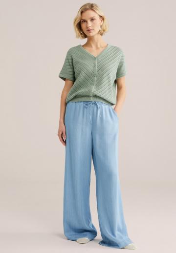 Вязаная кофта