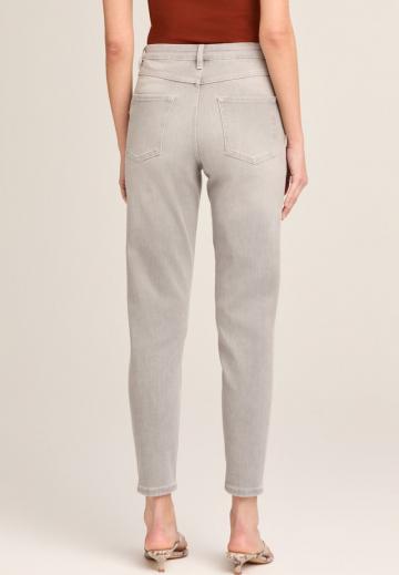 Короткие джинсы