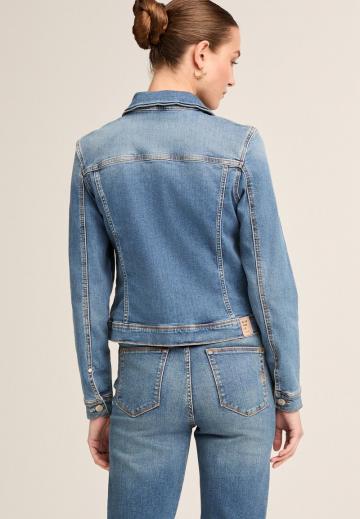 Короткая куртка