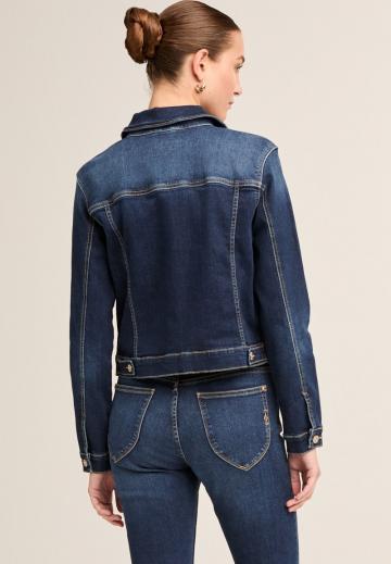 Джинсовая куртка