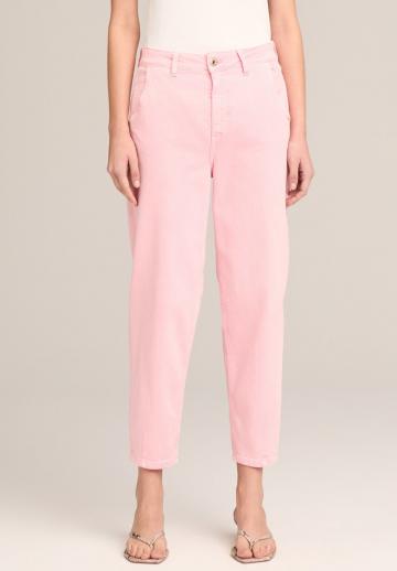 Короткие джинсы