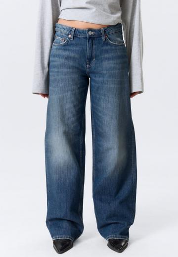 Джинсы
