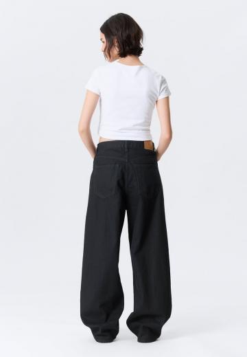 Свободные джинсы