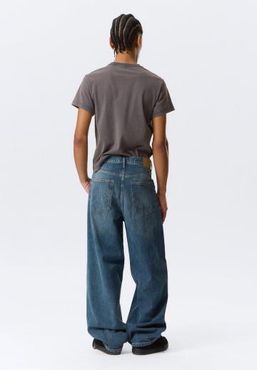 Свободные джинсы