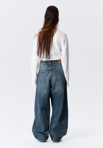 Свободные джинсы