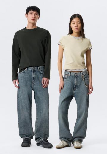 Свободные джинсы