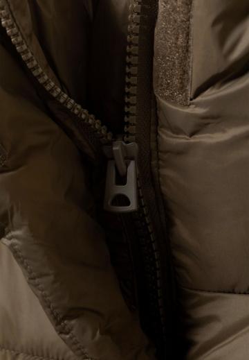 Зимняя куртка