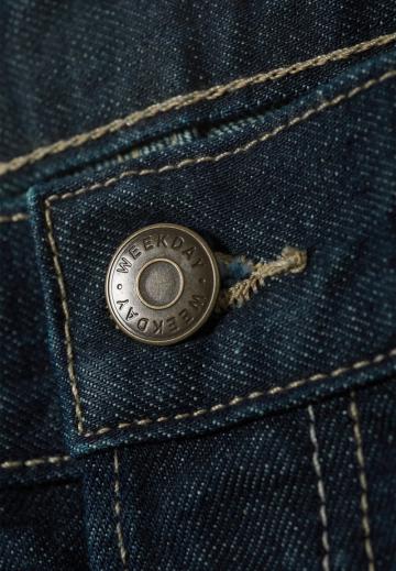 Свободные джинсы